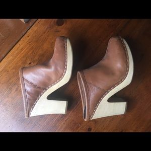 Brown Slide On Clogs